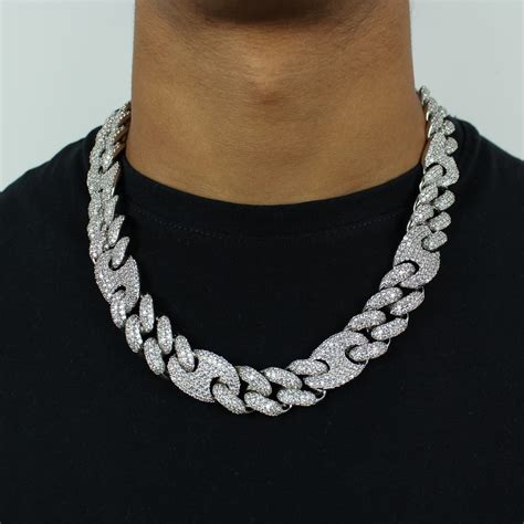 iced out gucci link chain